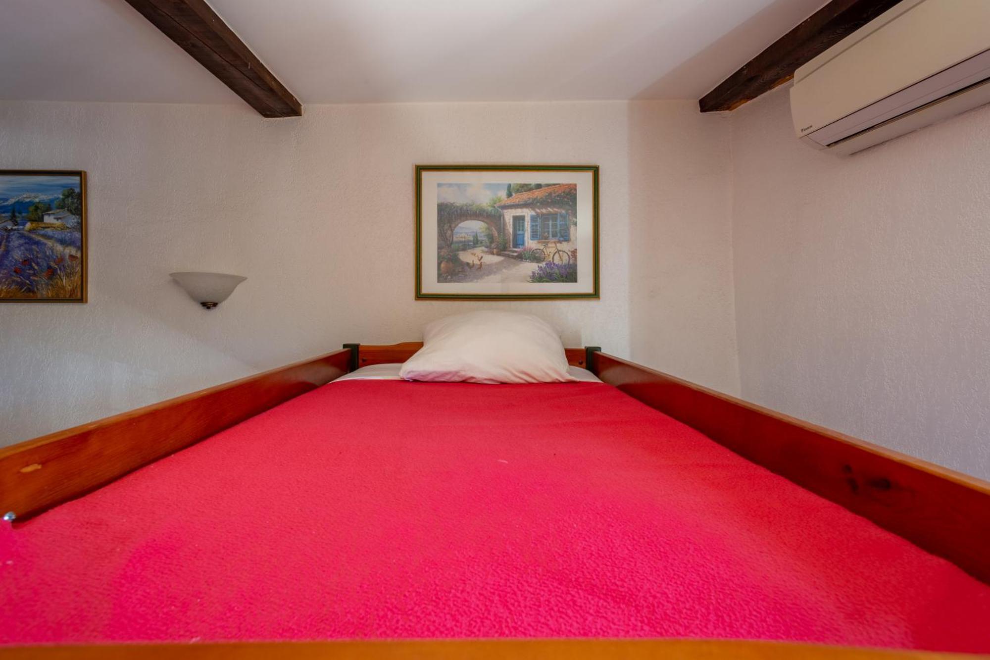 Logis Hotel Beausejour Berre-les-Alpes Exterior photo